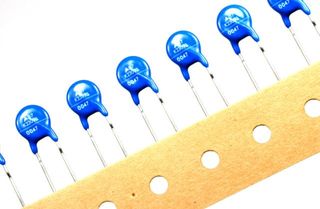 VARISTOR Φ07 230V-thumb-1