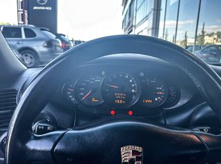 Porsche 911 2004 4s-thumb-8