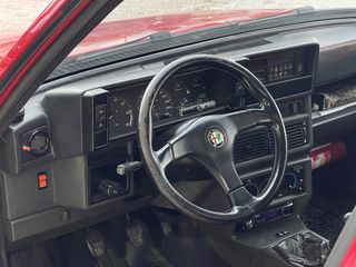 Alfa Romeo Alfa 75 1987-thumb-14