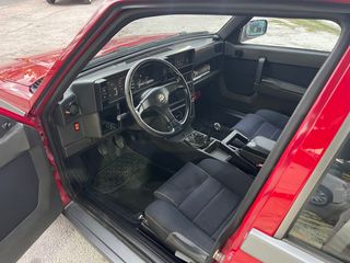 Alfa Romeo Alfa 75 1987-thumb-15