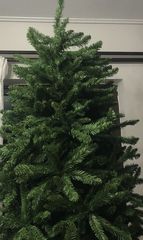 Χριστουγεννιάτικο δέντρο με  ύψος  240cm 