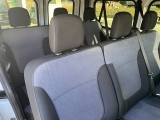 Opel Vivaro 2018 9-Seats-thumb-6
