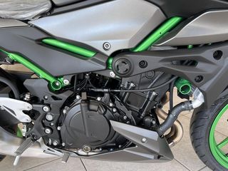 Kawasaki 2024 Z500 SE 2024 ΠΡΟΣΦΟΡΑ ΑΠΟ 7.300€ ΜΟΝΟ 6.795€-thumb-18