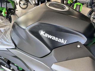 Kawasaki 2024 Z500 SE 2024 ΠΡΟΣΦΟΡΑ ΑΠΟ 7.300€ ΜΟΝΟ 6.795€-thumb-14