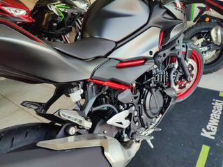 Kawasaki 2024 Z500 SE 2024 ΠΡΟΣΦΟΡΑ ΑΠΟ 7.300€ ΜΟΝΟ 6.795€-thumb-6