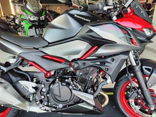 Kawasaki 2024 Z500 SE 2024 ΠΡΟΣΦΟΡΑ ΑΠΟ 7.300€ ΜΟΝΟ 6.795€-thumb-3