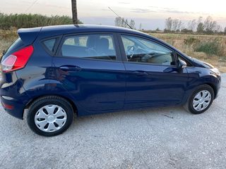 Ford Fiesta 2017 Parktronic, led,-thumb-1