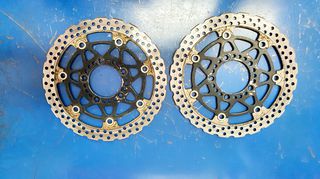 ΔΙΣΚΟΠΛΑΚΕΣ ΕΜΠΡΟΣ (ΖΕΥΓΑΡΙ) KAWASAKI VERSYS 650 / ER-6F / ER-6N / Z 750-1000 / KLV 1000 / V-STROM 1000 (ΜΕΤΡΙΑ ΚΑΤΑΣΤΑΣΗ)
