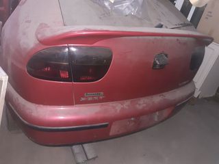 Seat Leon-thumb-1