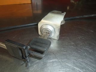 ΚΛΕΙΔΑΡΙΑ ΣΕΛΑΣ ΝΤΙΖΑ ΚΛΕΙΣΤΡΟ DL 650-thumb-2