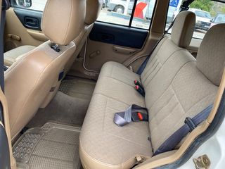 Jeep Cherokee 2000-thumb-6