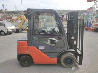 Toyota 2016 52-8FDF25-thumb-5
