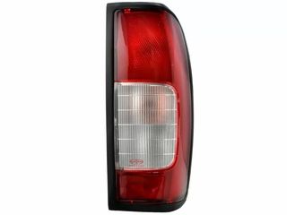 Φανάρι πίσω δεξί Nissan Navara D22 1998-2010