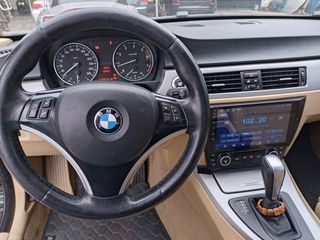 Bmw 330 2009 i-thumb-4