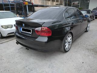 Bmw 330 2009 i-thumb-2