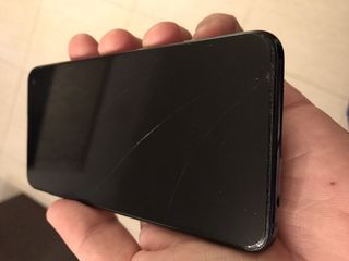 Samsung S10e , snapdragon-thumb-3
