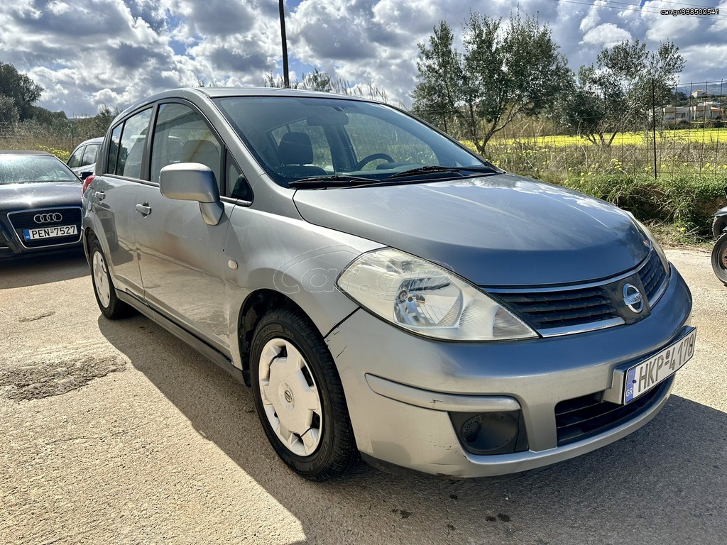 Nissan Tiida 2008