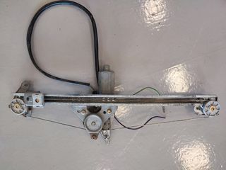 A2027301446 ΓΡΥΛΟΣ ΠΑΡΑΘΥΡΟΥ ΠΙΣΩ ΔΕΞΙΑ MERCEDES-BENZ W202 -thumb-1