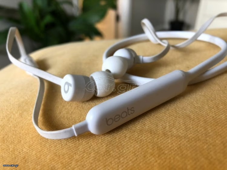 Apple Beats X