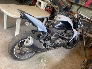 Kawasaki z750-thumb-1