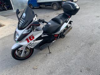 Gilera GP 800 2009-thumb-3