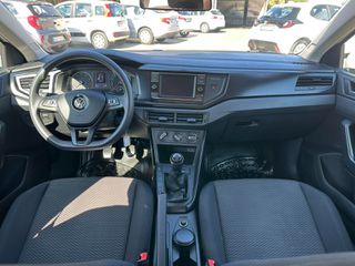 Volkswagen Polo 2019-thumb-8