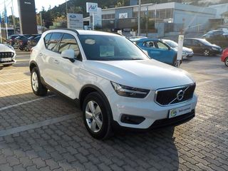 Volvo XC40 '18 MOMENTUN