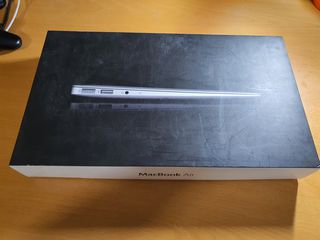 Apple Macbook air 11 mid-2011 
