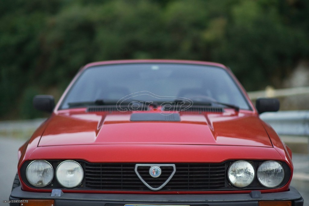 Alfa Romeo Alfetta 1985 GTV2.0