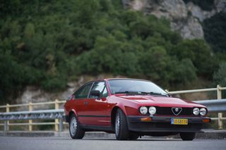 Alfa Romeo Alfetta 1985 GTV2.0-thumb-2