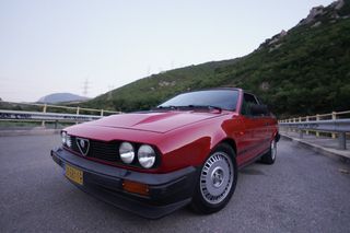 Alfa Romeo Alfetta 1985 GTV2.0-thumb-7