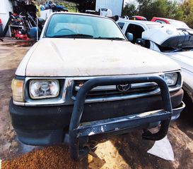 TOYOTA HILUX-thumb-1