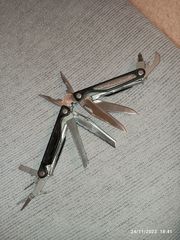 Leatherman charge