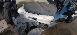 Piaggio MP3 YOURBAN 2011-thumb-1