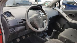 Toyota Yaris 2009 VVTI-thumb-4
