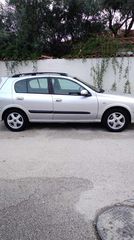 Nissan Almera '01