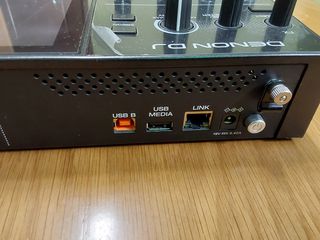 Denon Prime GO DJ Controller-thumb-3