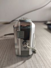Sony DSC -S800 DIGITAL CAMERA 8.1 MEGAPIXEL-thumb-6