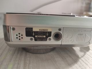 Sony DSC -S800 DIGITAL CAMERA 8.1 MEGAPIXEL-thumb-9