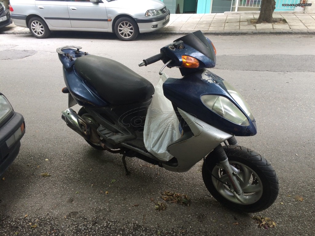 SYM SHARK 125cc πολλα ανταλλακτικα