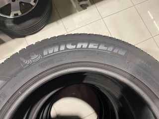 215/60/17 Michelin-thumb-5