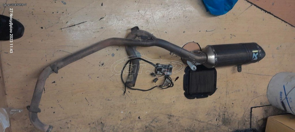 ΠΩΛΕΙΤΑΙ ΕΞΑΤΜΙΣΗ ΟΛΟΣΩΜΗ ACRAPOVIC +POWER COMMANDER +ΦΙΛΤΡΟ ΑΕΡΑ KN