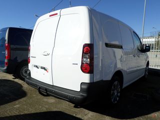 Κλούβα Peugeot 2016-thumb-2