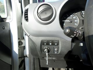 Κλούβα Peugeot 2016-thumb-7