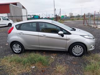 Ford Fiesta 2012-thumb-4