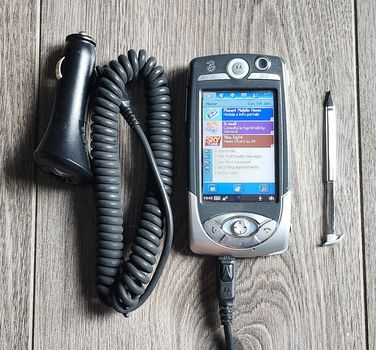 Motorola A1000 