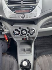 Nissan Pixo 2010-thumb-16