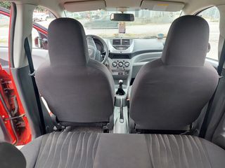 Nissan Pixo 2010-thumb-14