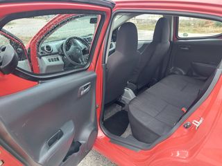 Nissan Pixo 2010-thumb-10