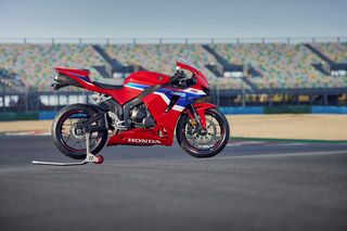 Honda CBR 600RR 2025 ΕΤΟΙΜΟΠΑΡΑΔΟΤΟ-thumb-17